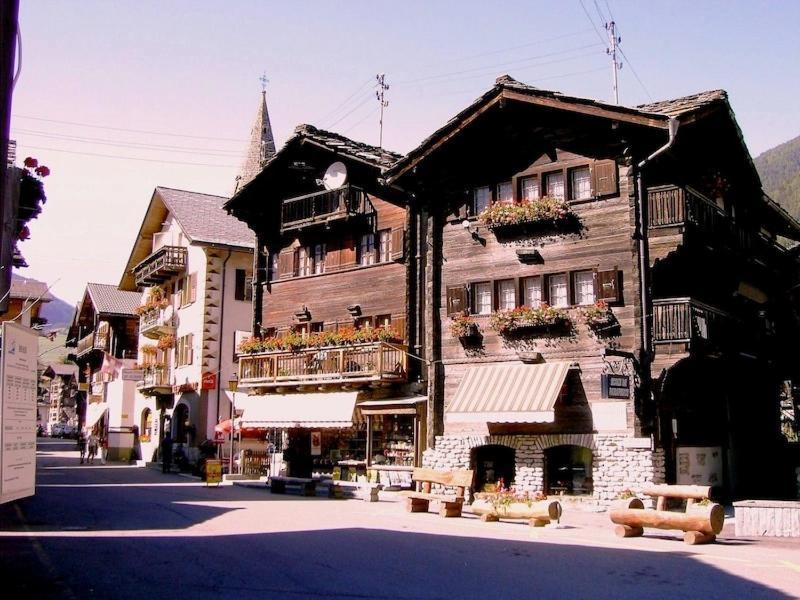 Pension D'エヴォレーヌ エクステリア 写真